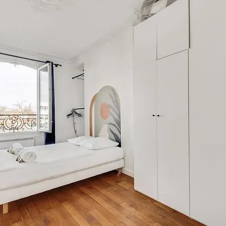 Escapade Pratique Pour 4 A Saint-Denis 생드니
